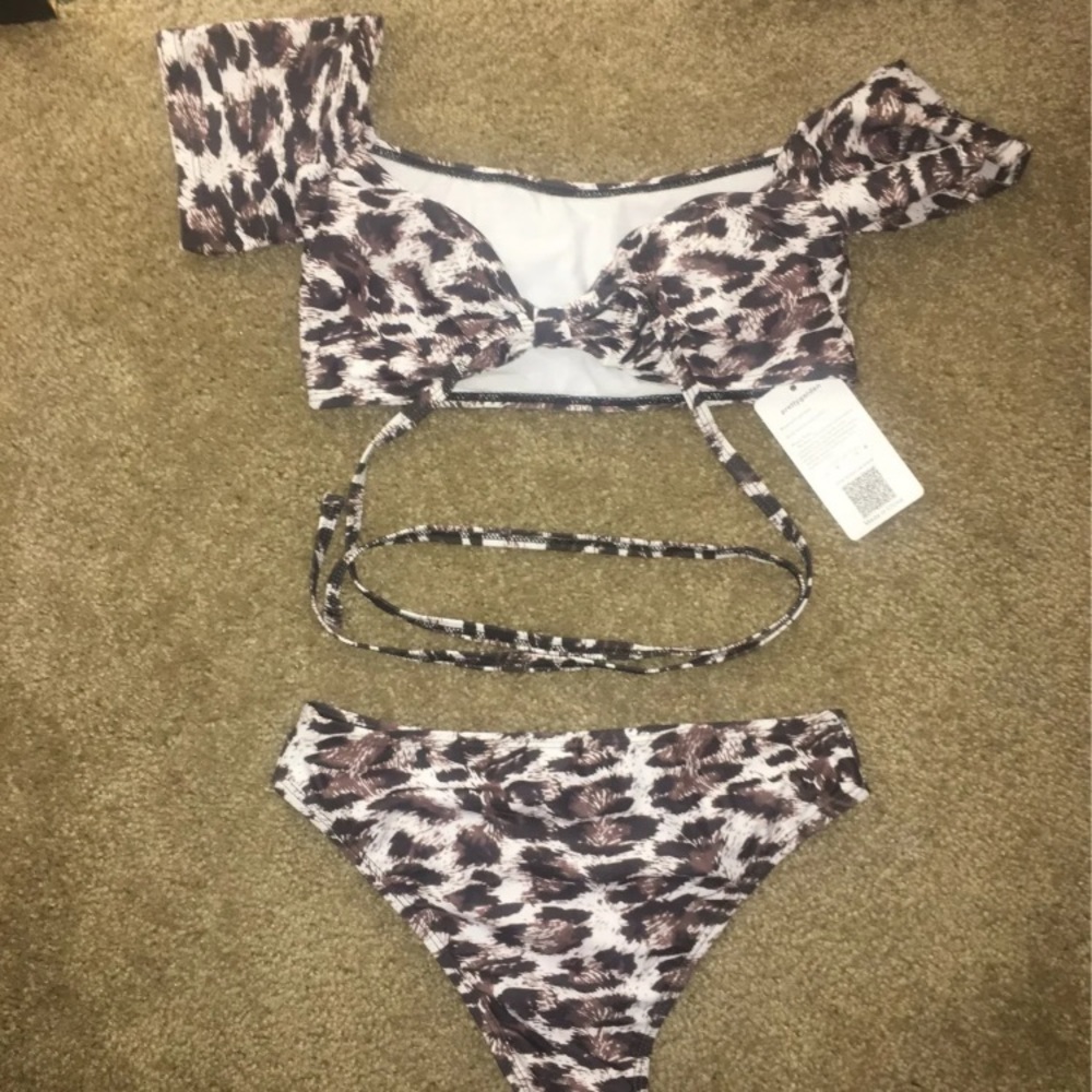 Swimming suit